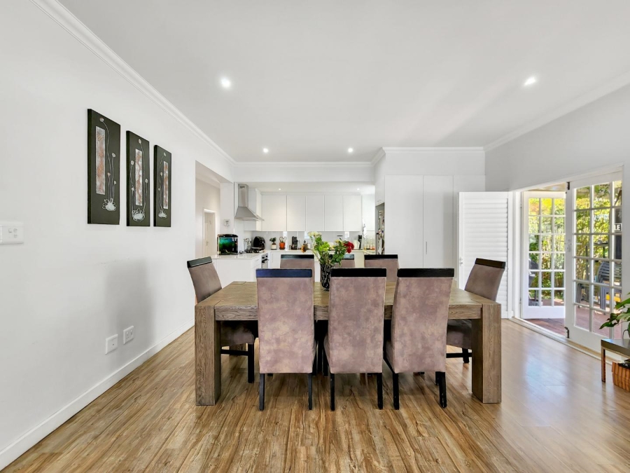 3 Bedroom Property for Sale in Sea Point Western Cape